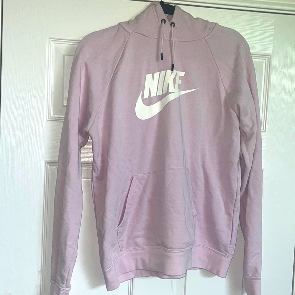 Women’s Large Nike purple hoodie